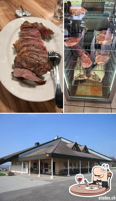 La cibo e esterno del ristorante