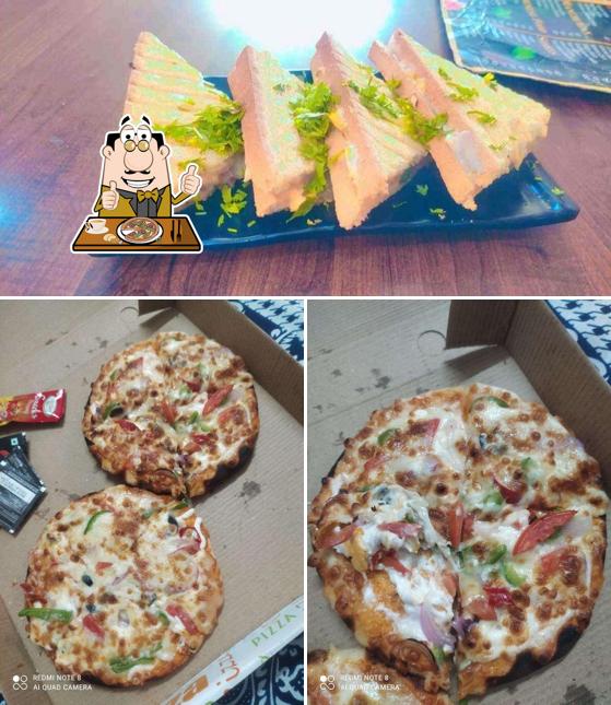 Order pizza at Cafe Agra Wala