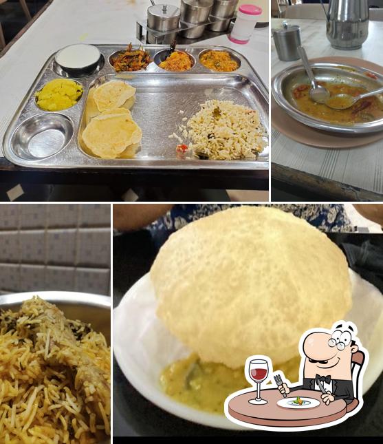 Food at Mourya Hotel