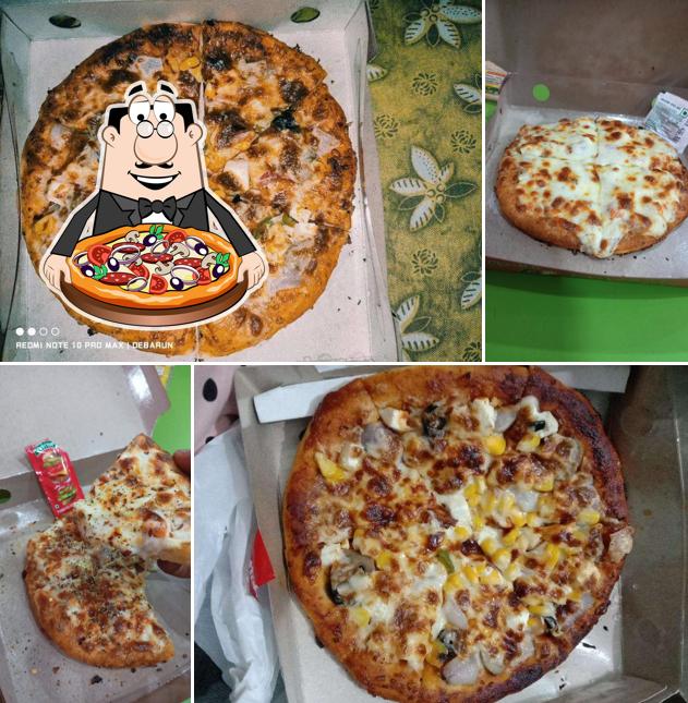 Order pizza at Renu's