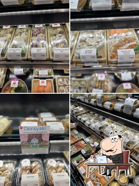 Gli interni di WARAI SUSHI Imola
