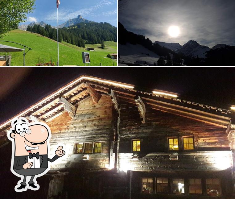 Goditi la vista dagli esterni di Hohliebestübli