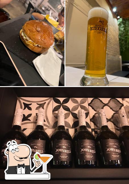 La immagine della bevanda e cibo di John Bull