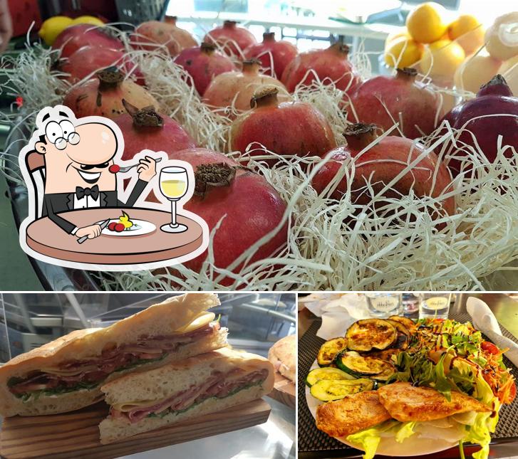 Cibo al Bar Caffè San Pietro