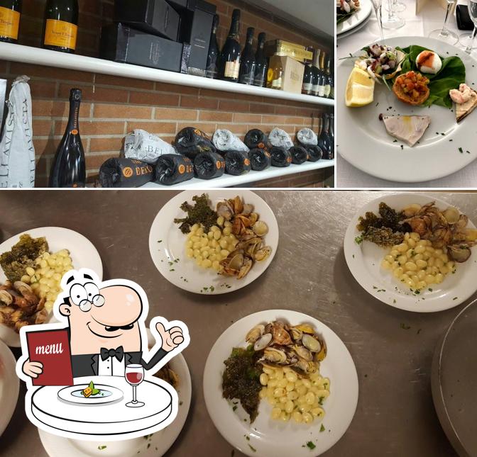 Questa è la foto che presenta la cibo e bevanda di Il Tempio