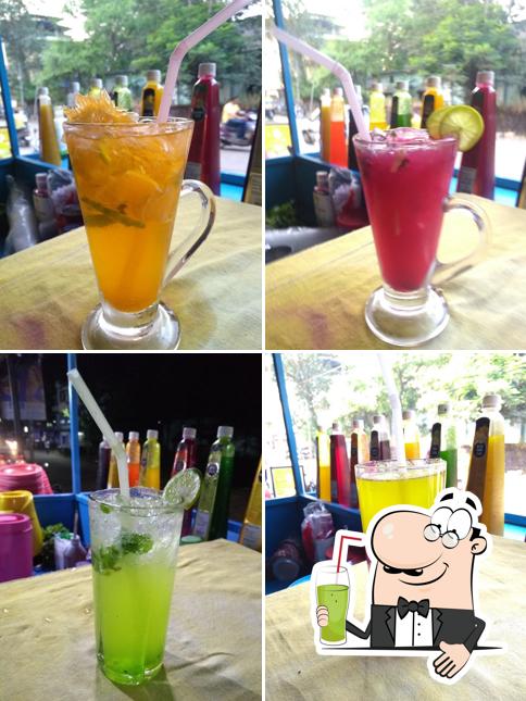 China Town offers a selection of beverages