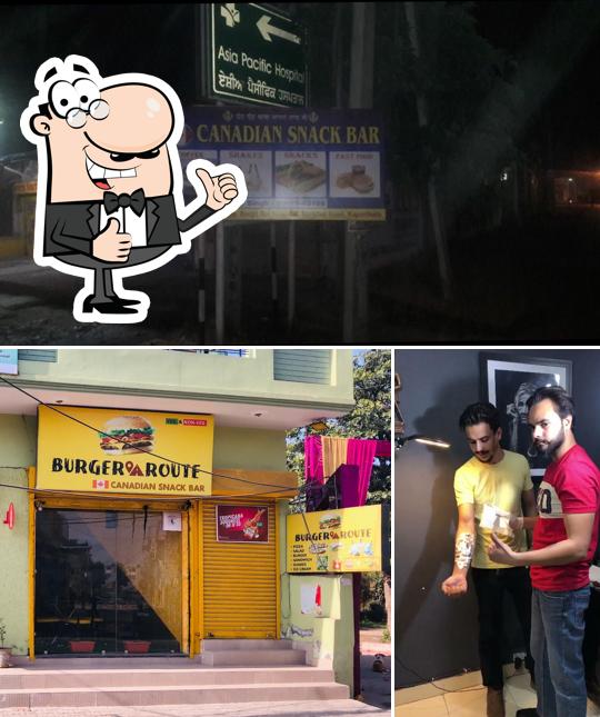 Look at the image of Canadian snack bar/Burger route