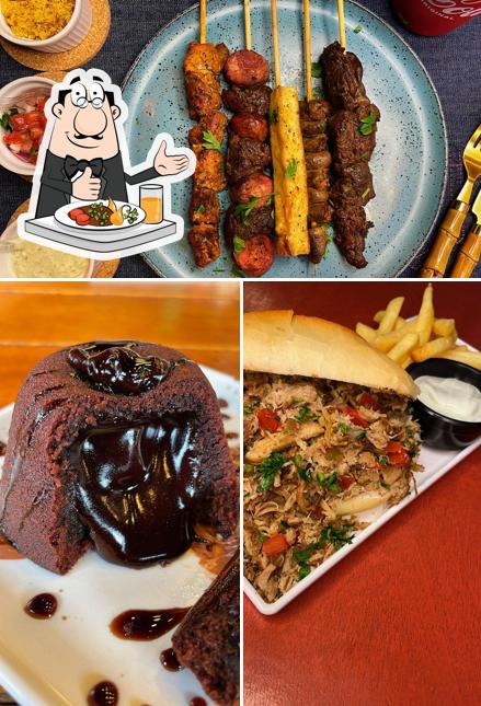 Sanduíche de carne de porco desfiada em SEU LESSA ESPETARIA