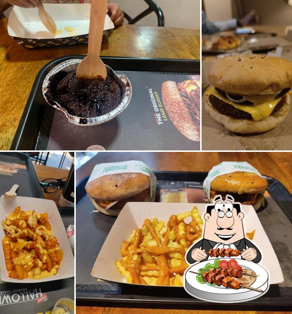 Meals at Biggies Burger: Vasant Market