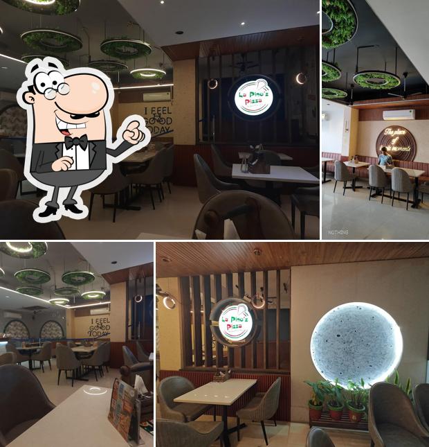 The interior of La Pino’z Pizza