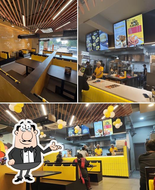Check out how Smash'd by Biggies Burger : Sandy's Tower (Bhubaneswar) looks inside
