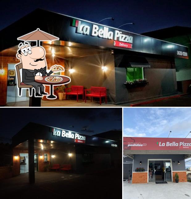 O exterior do La Bella Pizza