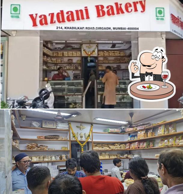 Food at Yazdani Bakery (Girgaon)