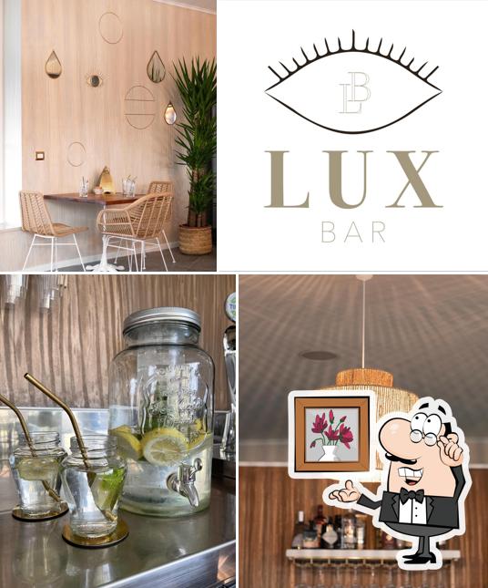 Gli interni di Lux Bar