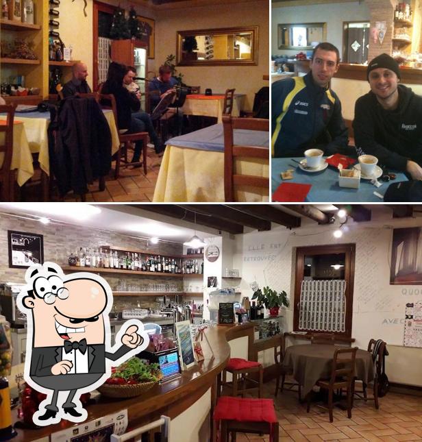 Gli interni di Trattoria alla Pesa