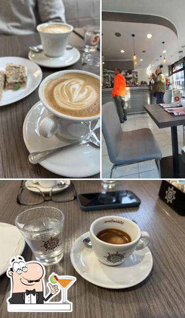 Guarda la immagine che presenta la bevanda e interni di BAR WHY NOT