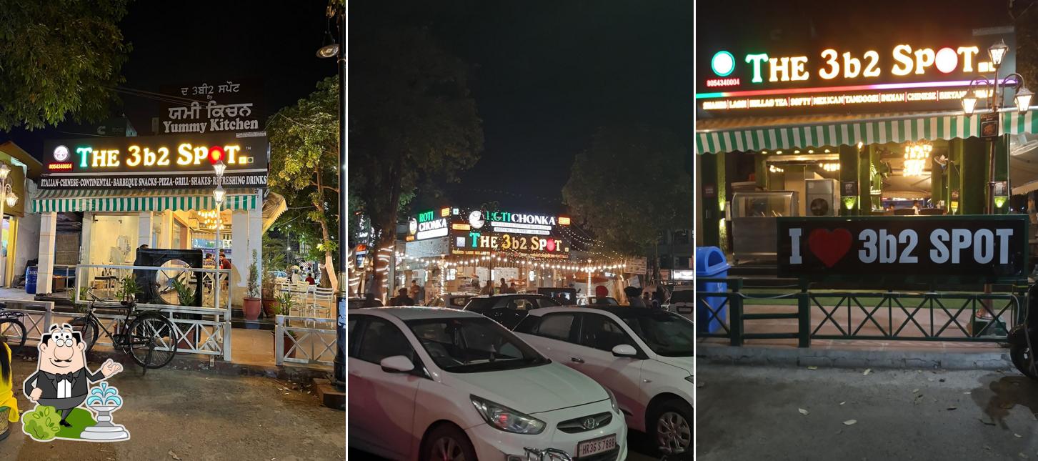 Check out how The 3B2 Spot, Roti chonka looks outside