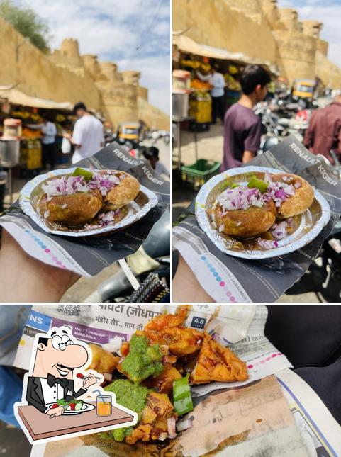 Meals at FatehChand Deewanchand Kachori Wala