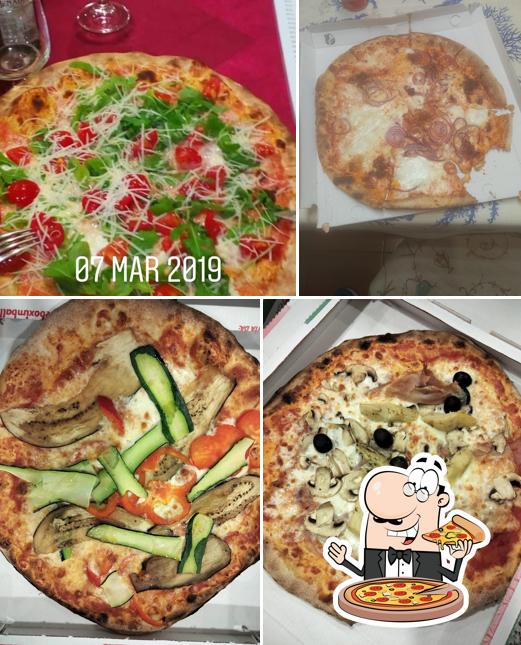 Ordina tra le molte varianti di pizza