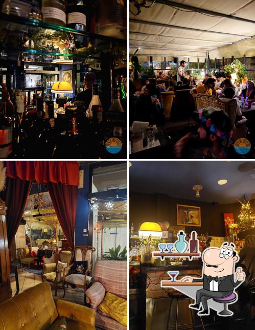 Siediti a un tavolo di Bar Tramonto