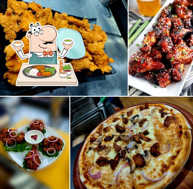 PY FOOD SQUARE / FRIED CHICKEN / WOODFIRED PIZZA / CHINESE FOODS