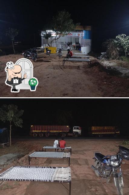 The exterior of Alok Family Dhaba and Restaurant