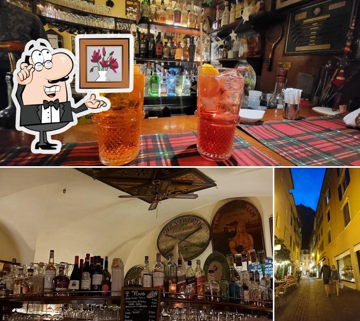 Guarda la immagine che mostra la interni e esterno di Pub all'Oca