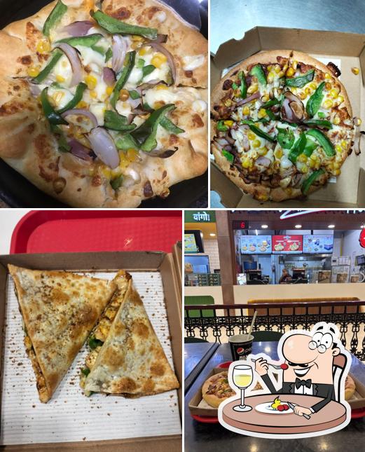 Meals at Pizza Hut Omaxe Chandni Chowk, Delhi