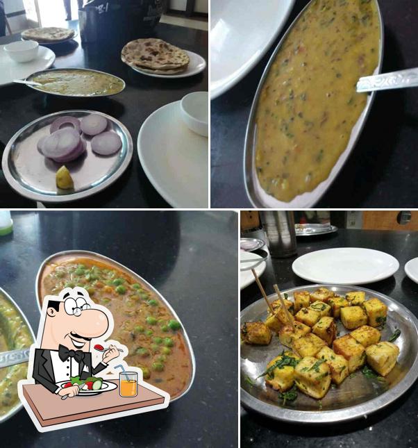 Meals at Raju Bhai Ka Dhaba - Mansha Foods