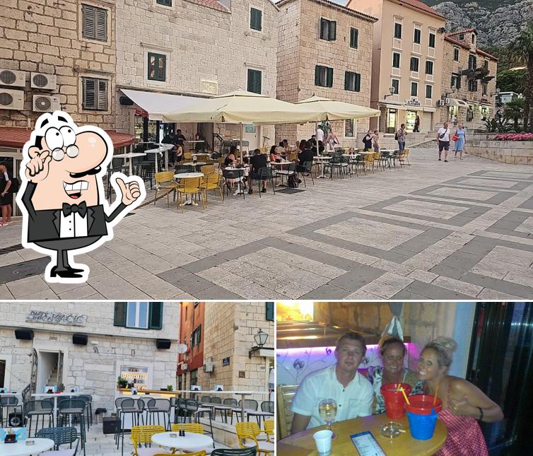 Dai un'occhiata agli interni di Caffe Bar Martini