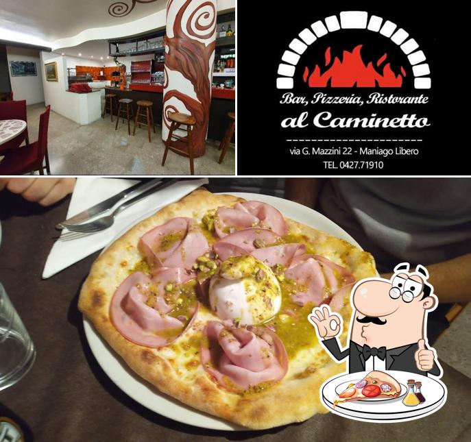 Prenditi una pizza a Pizzeria Al Caminetto