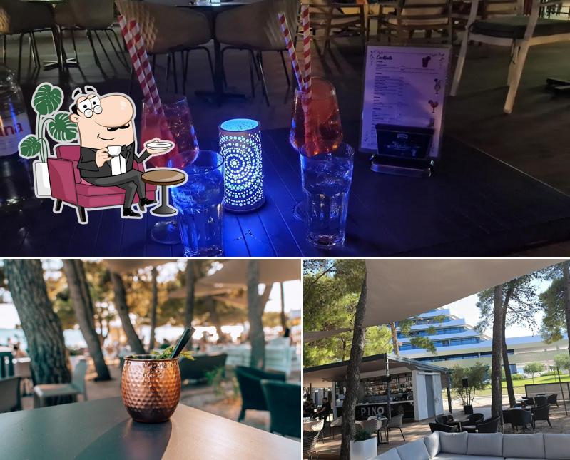 Gli interni di Pino Bar