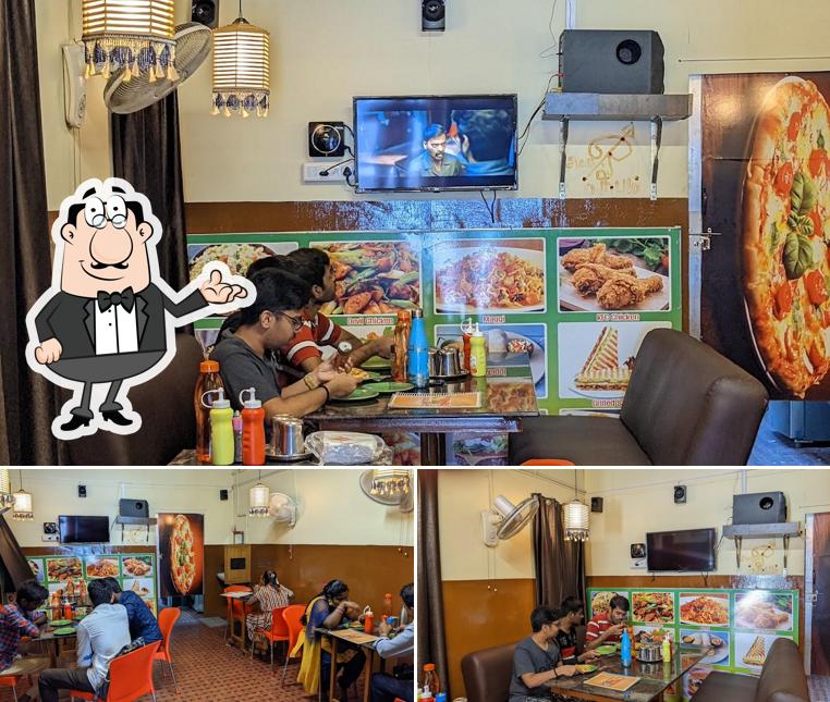 Check out how No.1 Hot Pizza looks inside