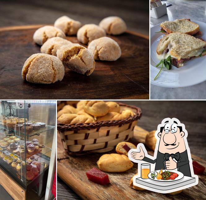 Comida em Padaria Carillo