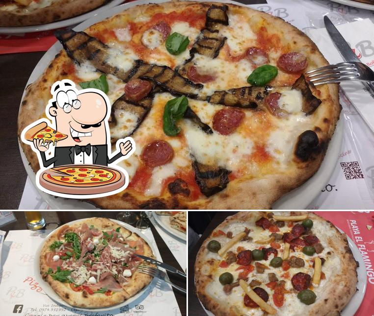 Ordina tra le svariate varianti di pizza