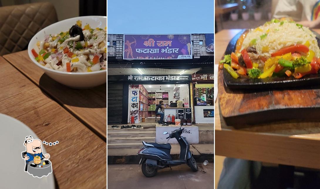 Food at Cafe Mogli