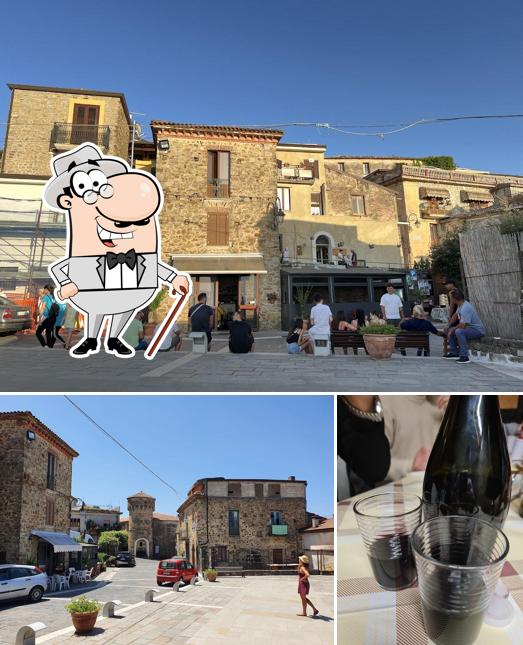 Tra le diverse cose da T&O pizza-bar si possono trovare la esterno e cibo