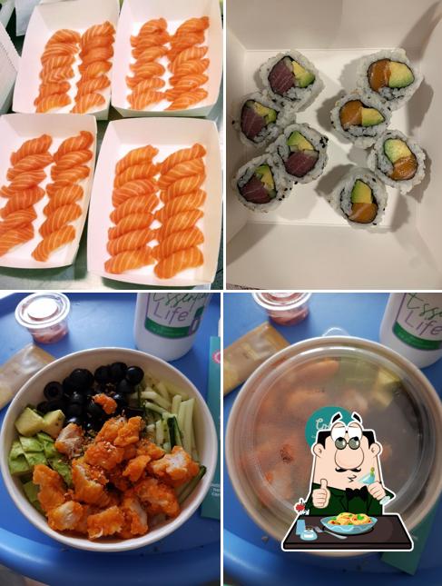 Platti al College Sushi Market Pokéria