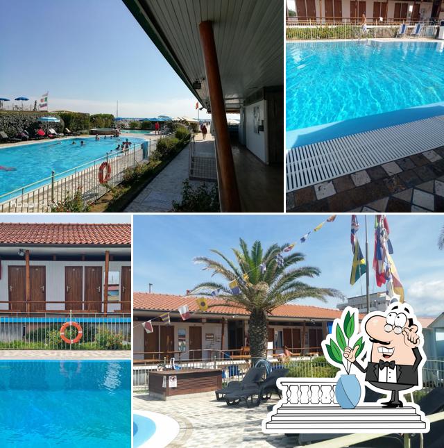 Guarda gli esterni di Ristorante Roma Garden