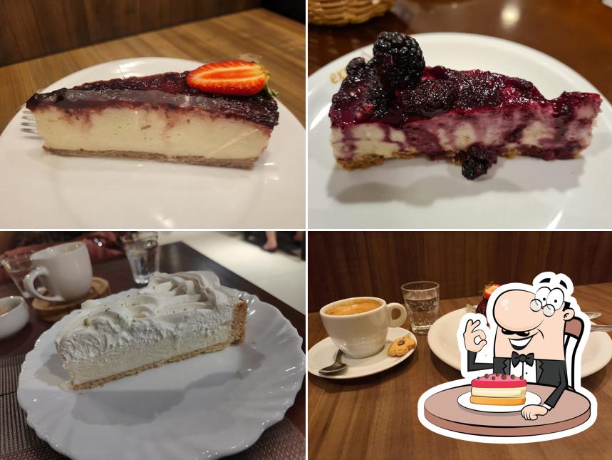 Bolo de queijo em Expresso Café