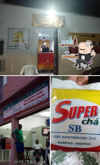 O interior do Pizzaria Stilo Árabe