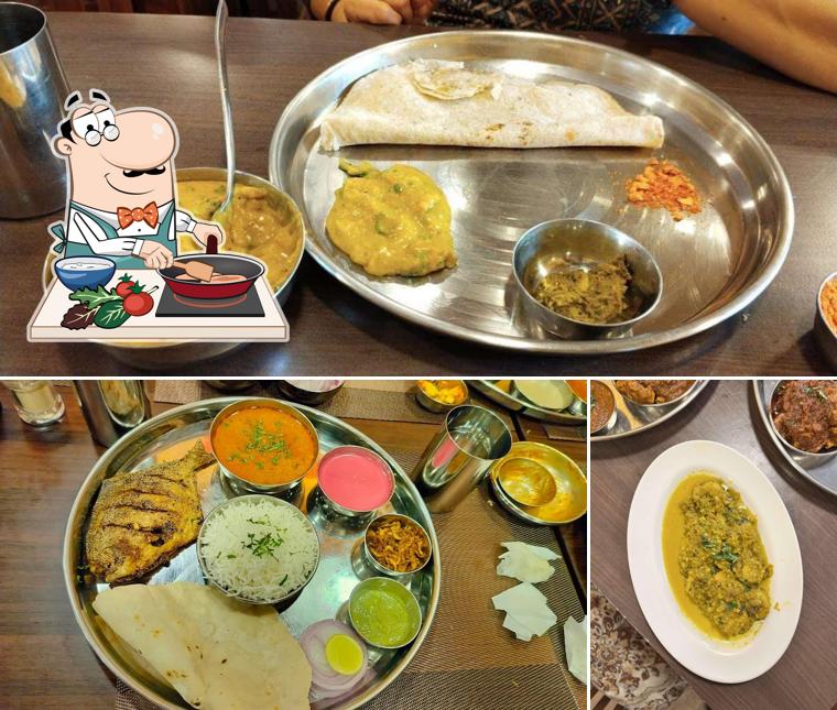 Chicken curry at Lai Bhari