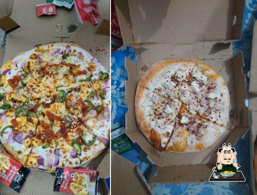 Food at Skyzone Pizza House