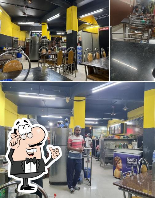 The interior of Arafa Manjali Biriyani