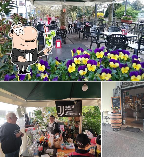 Goditi qualcosa da bere a Bar Tabacchi Buffet Stazione c/o FS