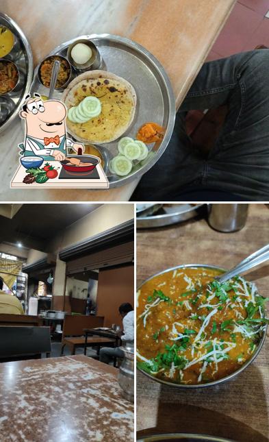 Chicken curry at Bhandari Bhojan Bhandar