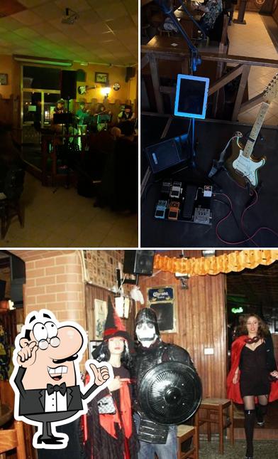 Dai un'occhiata agli interni di Excalibur pub