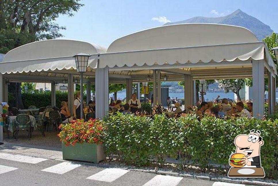 Ordina un hamburger a Ristorante Bar Carillon