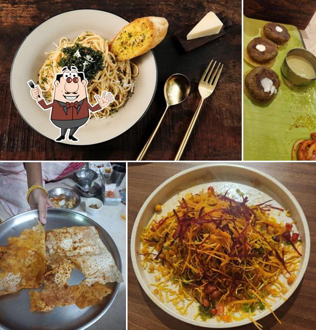 Food at VB World by Namma Veedu Vasanta Bhavan