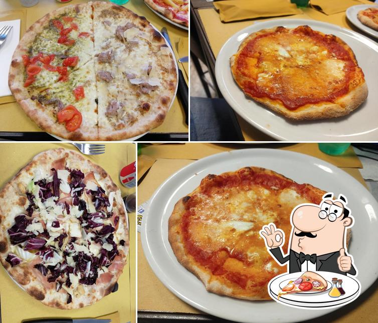 A Pizzeria Speedy Gonzalez, puoi ordinare una bella pizza